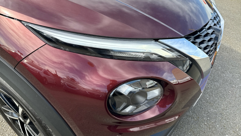 Nissan Juke 1.0 DiG-T N-Connecta 5dr Petrol Hatchback